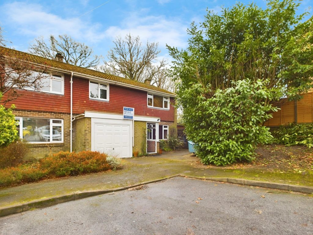 Netley Lodge Close, Netley Abbey, Southampton